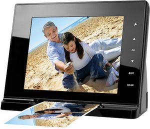 Hammacher Schlemmer Picture Scanning Digital Photo Frame 2