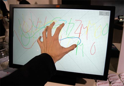 3M 22-inch LCD Touchscreen Uses Advanced Capacitive Technology 4