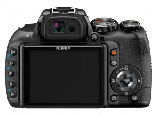 FujiFIlm FInePix Headlined by HS10 2