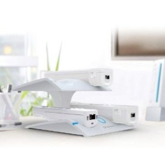Konnet Technology_s New PowerV Quad Wirelessly Charges Four Nintendo Wii Remotes using Induction Technology 3