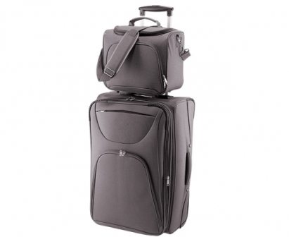 Expert Verdict's Self-Weighing Suitcase 4