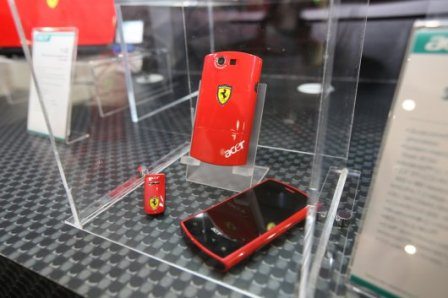 Acer Intros Ferrari Smartphone with Racing Red Line-up 3