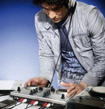 Hercules Unveils DJ CONSOLE Mk4 4