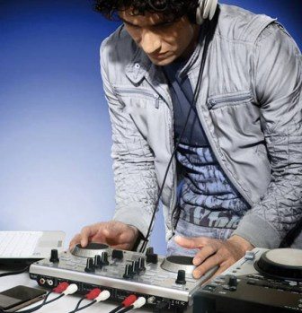 Hercules Unveils DJ CONSOLE Mk4 4