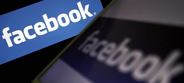 Facebook working on commenting system