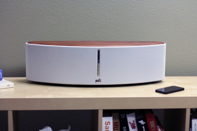 Polk Woodbourne Bluetooth Loudspeaker (video)