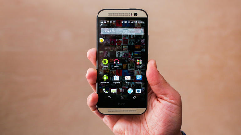 HTC One M8 Harmon Kardon Edition Preview (video)