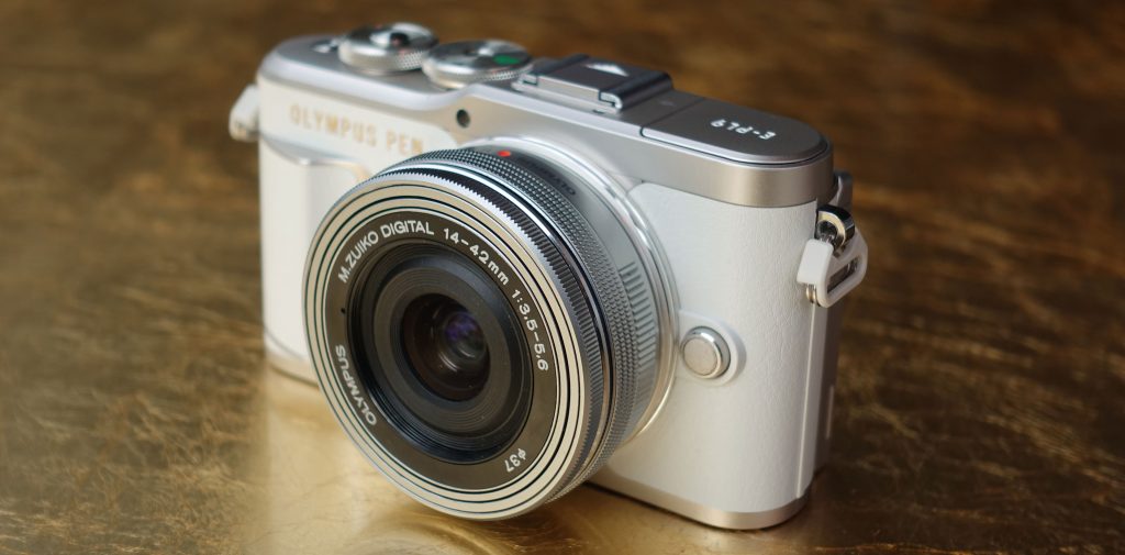 Olympus E-PL9 improves on E-PL8