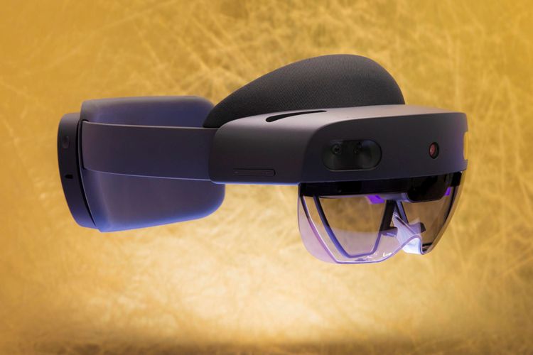 Microsoft HoloLens 2 Mixed Reality Headset Announced