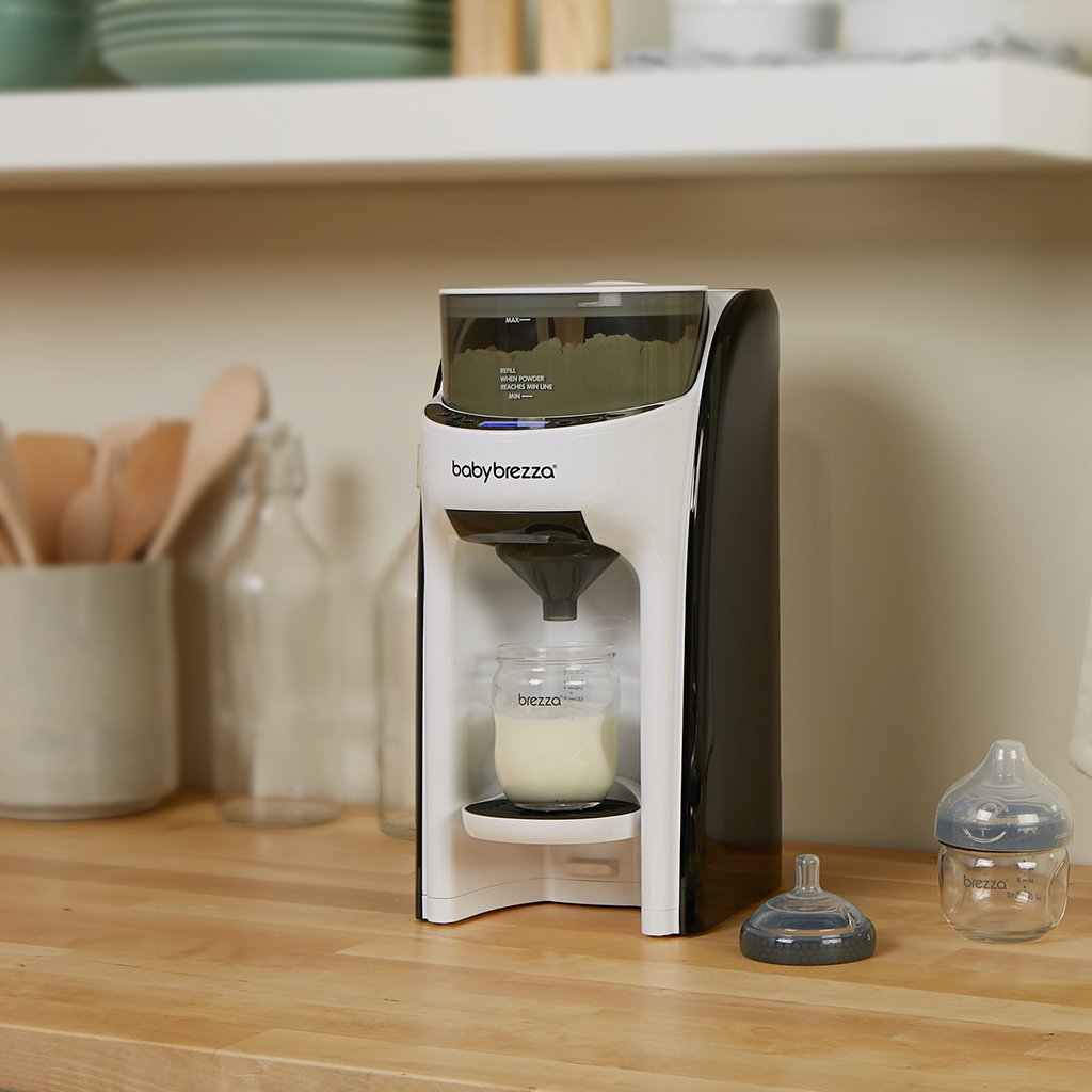 Baby Brezza Formula Pro Advanced prepares your baby