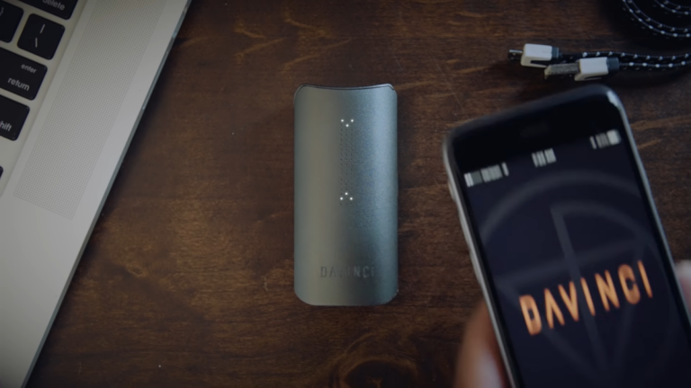 DaVinci IQ Portable Vaporizer – State-Of-The-Art App Enabled Bluetooth Vaporizer