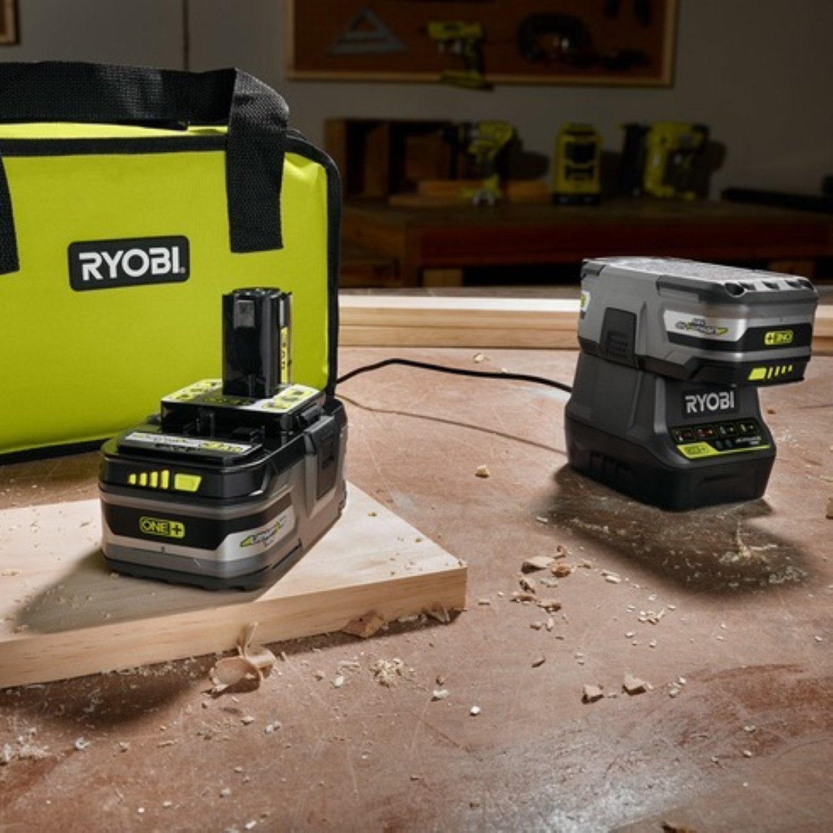 Ryobi P166 ONE+ Battery Starter Kit