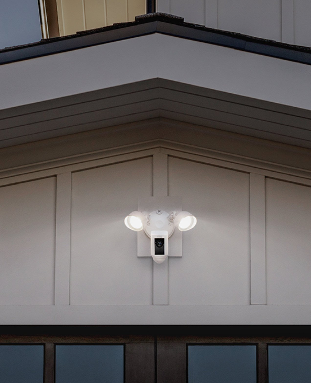 Outdoor Floodlight Cam - Wall-Installation