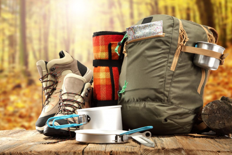 10 Things You Must Have for A Camping Trip