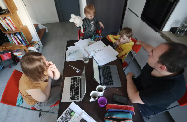 Apple employees with kids working from home - The "new normal" lifestyle" of working parents that have to work remotely