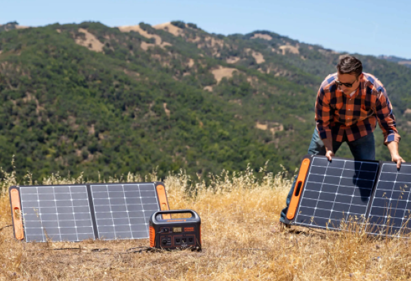 Jackery Solar Generator 1000