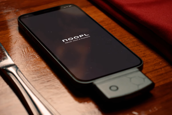Noopl – Airpod-Based Hearing Enhancement Accessory for iPhone