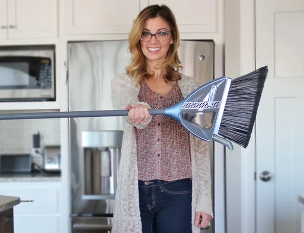 VaBroom Smart Vacuum Broom