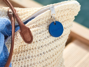 4. Chipolo ONE Ocean Edition Bluetooth Key Finder (3)
