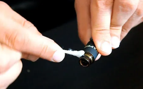 Cleaning a Vaporizer