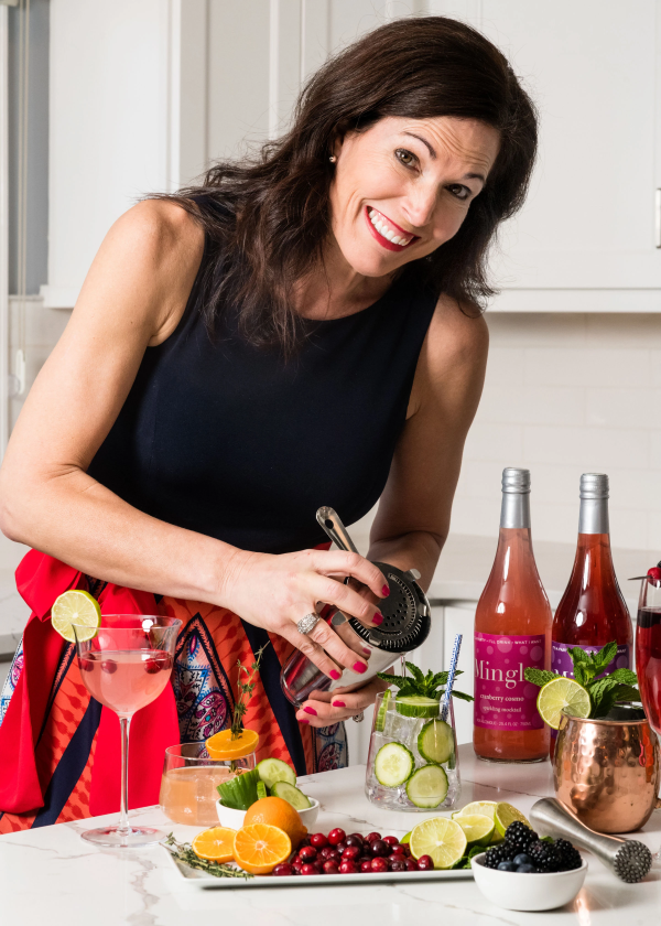 Mingle Mocktails' founder, Laura Taylor