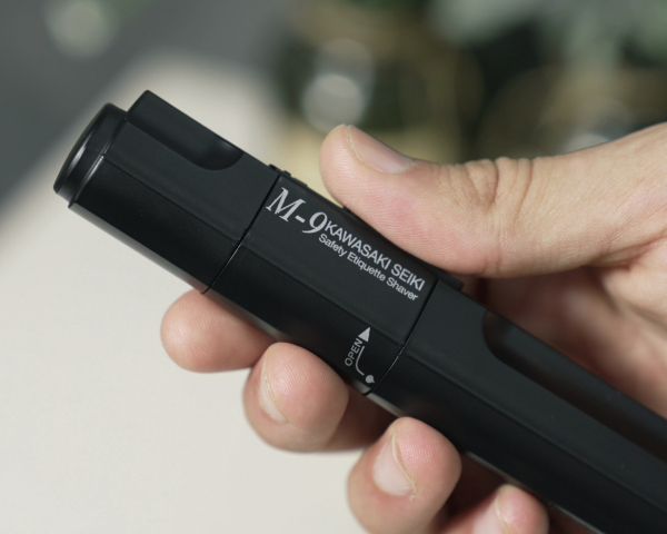 TR Life Style M-9 Nose Hair Trimmer