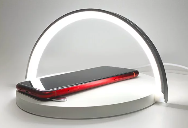 Qivation TiO2 Wireless Charging Pad – Charges & Sanitizes your Devices