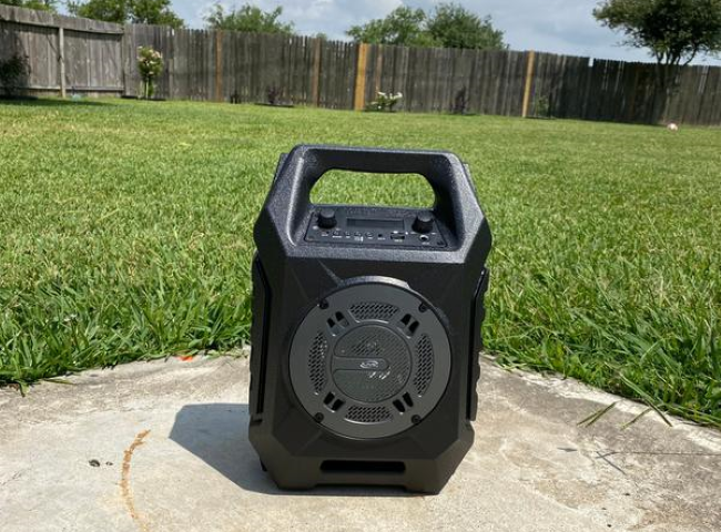 iLive Wireless Tailgate Speaker – Portable Bluetooth Speaker w/ FM Radio