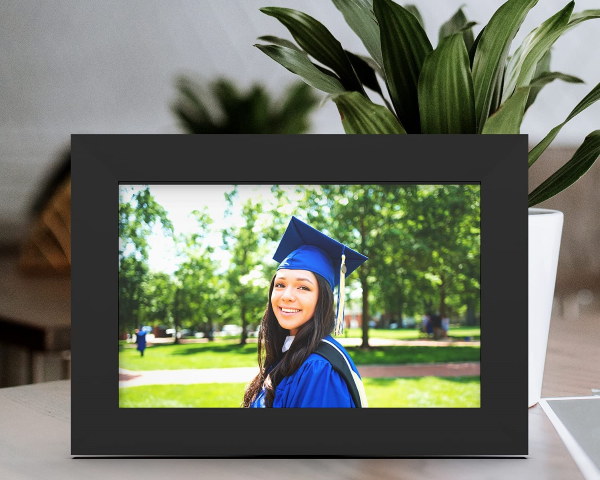 Monster Smart Home Digital Photo Frame (10 inch | 1280p Res | 16 GB)