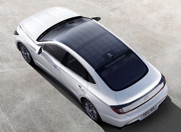 Electric Cars with a Photovoltaic System