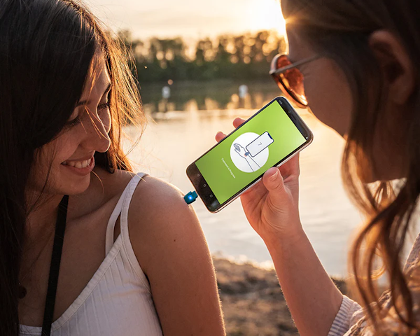 heat it – Smartphone-Powered USB-C Medical Device for Insect Bite Treatment