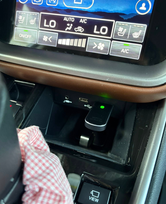 Amzfeel Minimal Super Fast CarPlay – Wireless CarPlay Adapter Amzfeel Minimal Super Fast CarPlay
